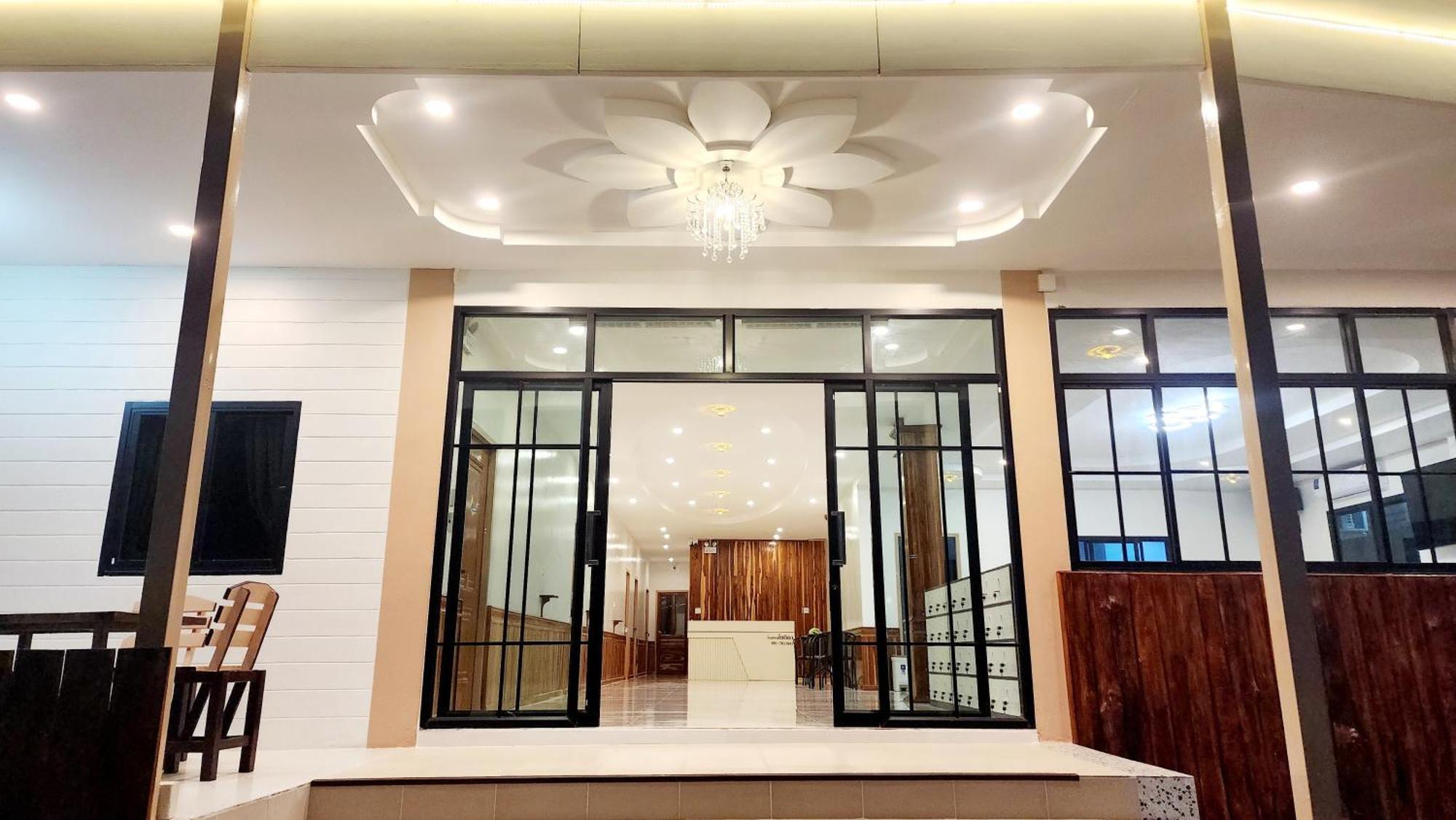 Chotika Hotel โรงแรมโชติกา ณ เชียงคาน Bagian luar foto